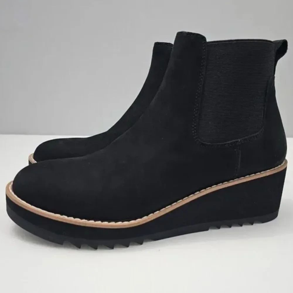 New Eileen Fisher Luv Wedge Bootie in Black Size 6.5